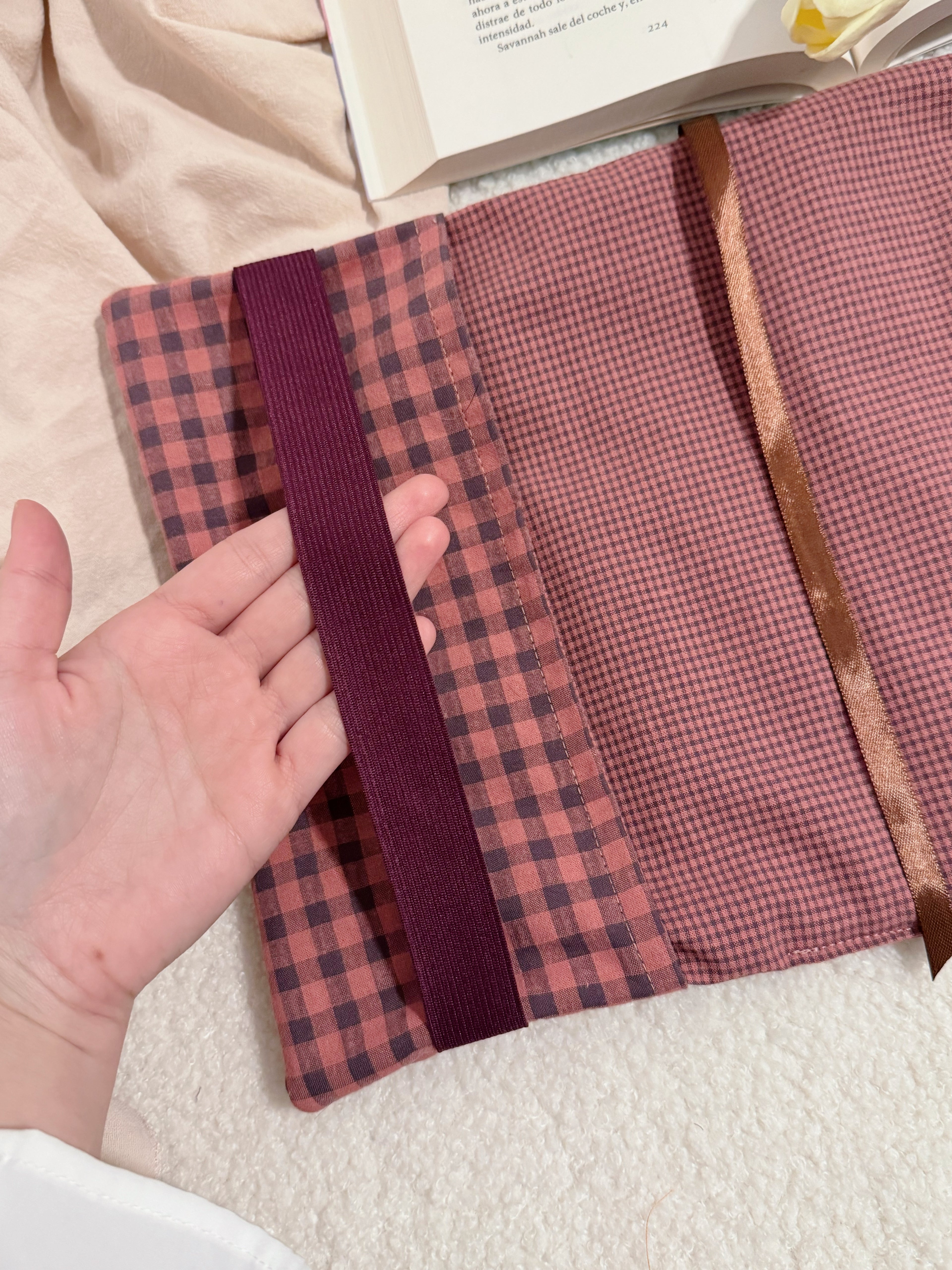 Bonnie - Funda de libro ajustable