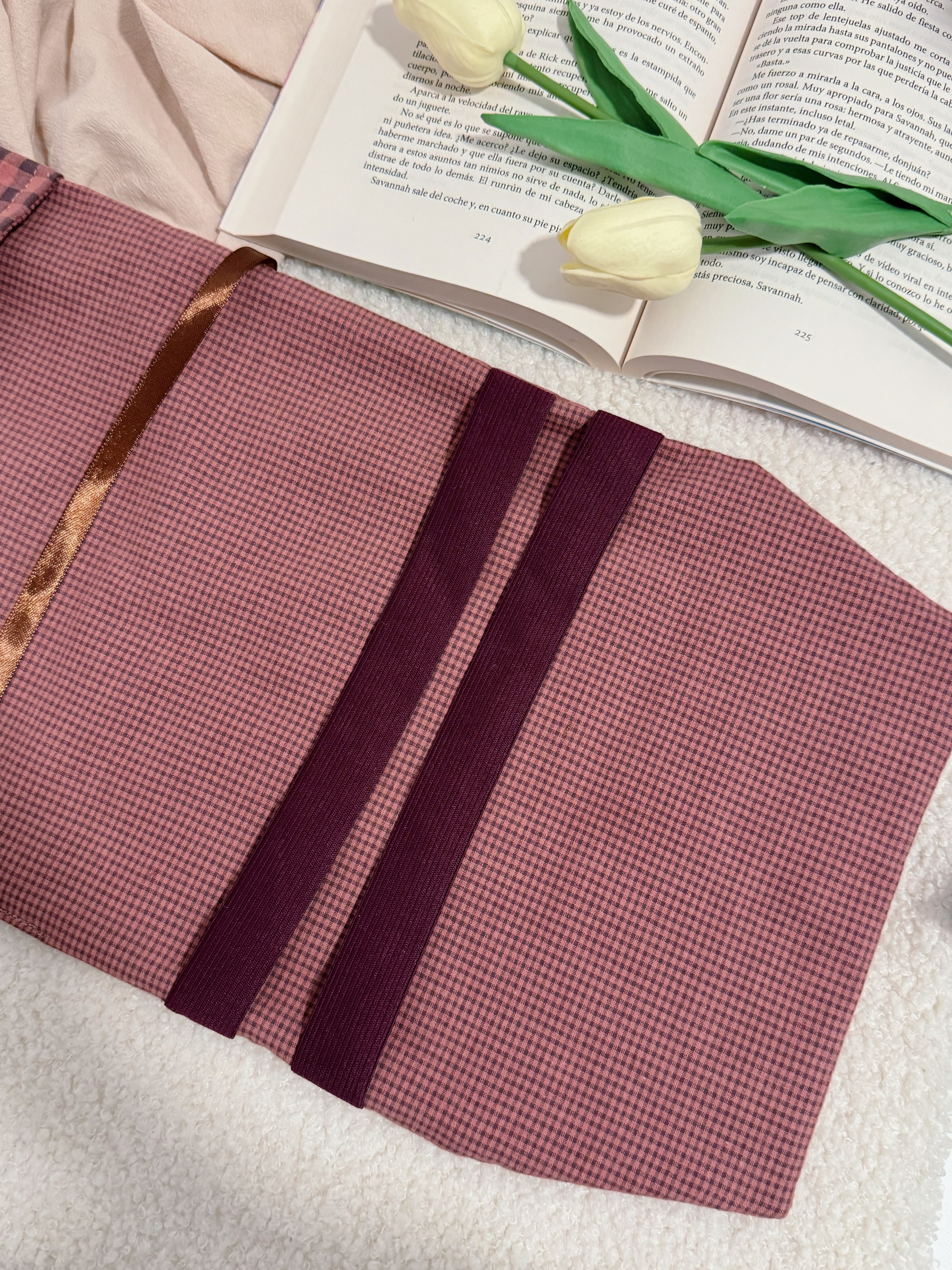 Bonnie - Funda de libro ajustable